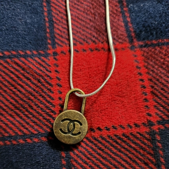 Estate sale find! Zipper pull! - Picture 3 of 4